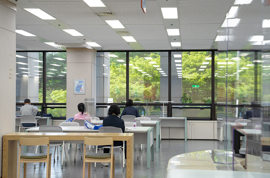 [『국회도서관 안내』책자 발간] 국회도서관 다양한 정보를 한눈에‧‧‧ ‘국회도서관 안내’ 사진 5