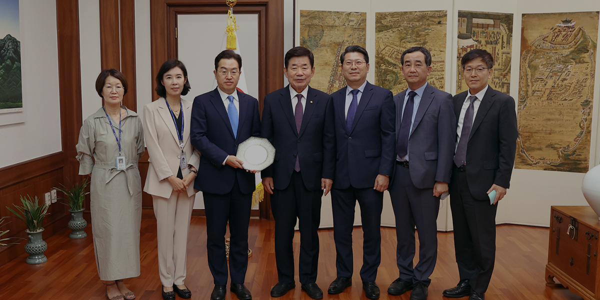[국회기록보존소 – 기록물 관리‧보존] 1세대 인권 변호사 故 강신옥 전 국회의원 기록물 일체 국회도서관 기증 사진 0