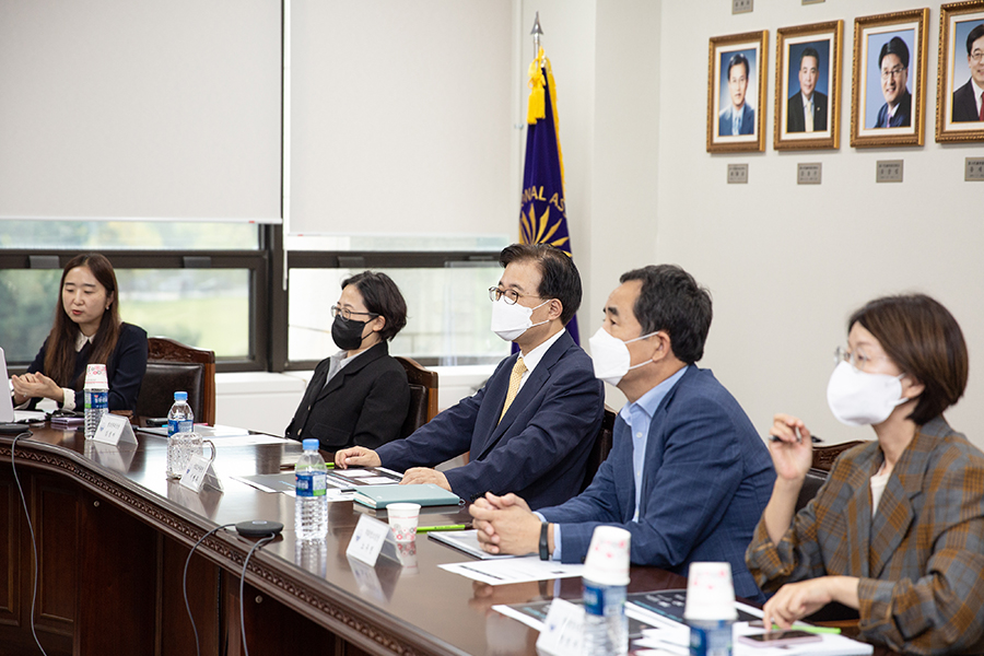[국회도서관 제28차 AI와 국회포럼] AI에서 메타버스까지 ‘디지털 전환’ 사진2